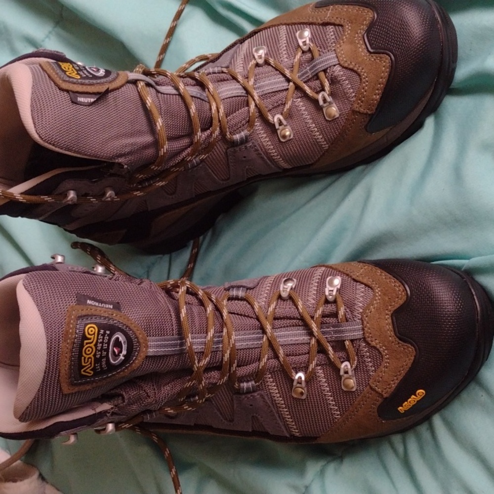 COPY - Asolo neutron goretex boots sz10